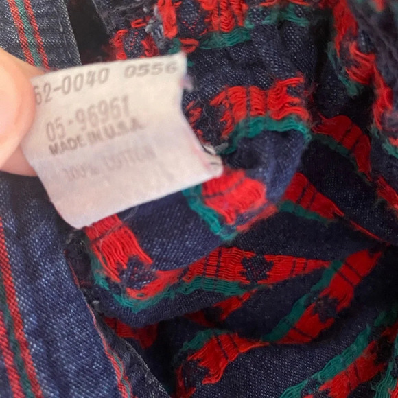 Vintage Oshkosh B’Gosh Floral Overalls
- Size 18 Months
Floral Rose line - Picture 10 of 11